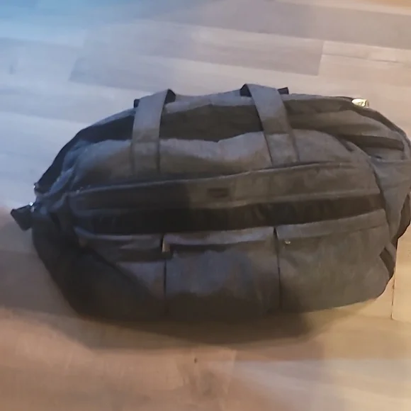 Lug Airbus Weekender Bag Heather Grey With Cross Strap - Picture 2 of 13